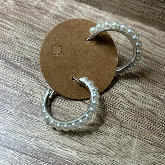 White Pearl Hoop Silver Clasp Earrings - Picture 4 of 5